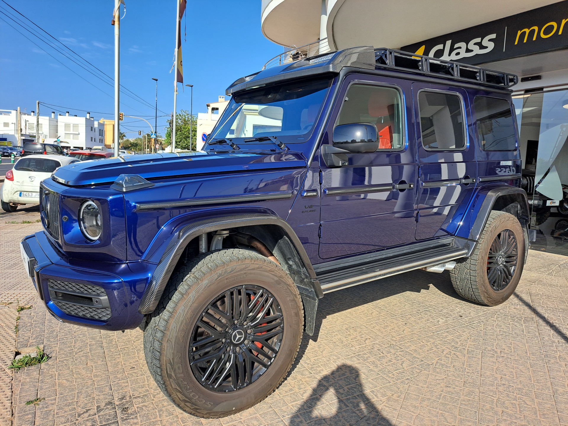 MERCEDES-BENZ G63 AMG
