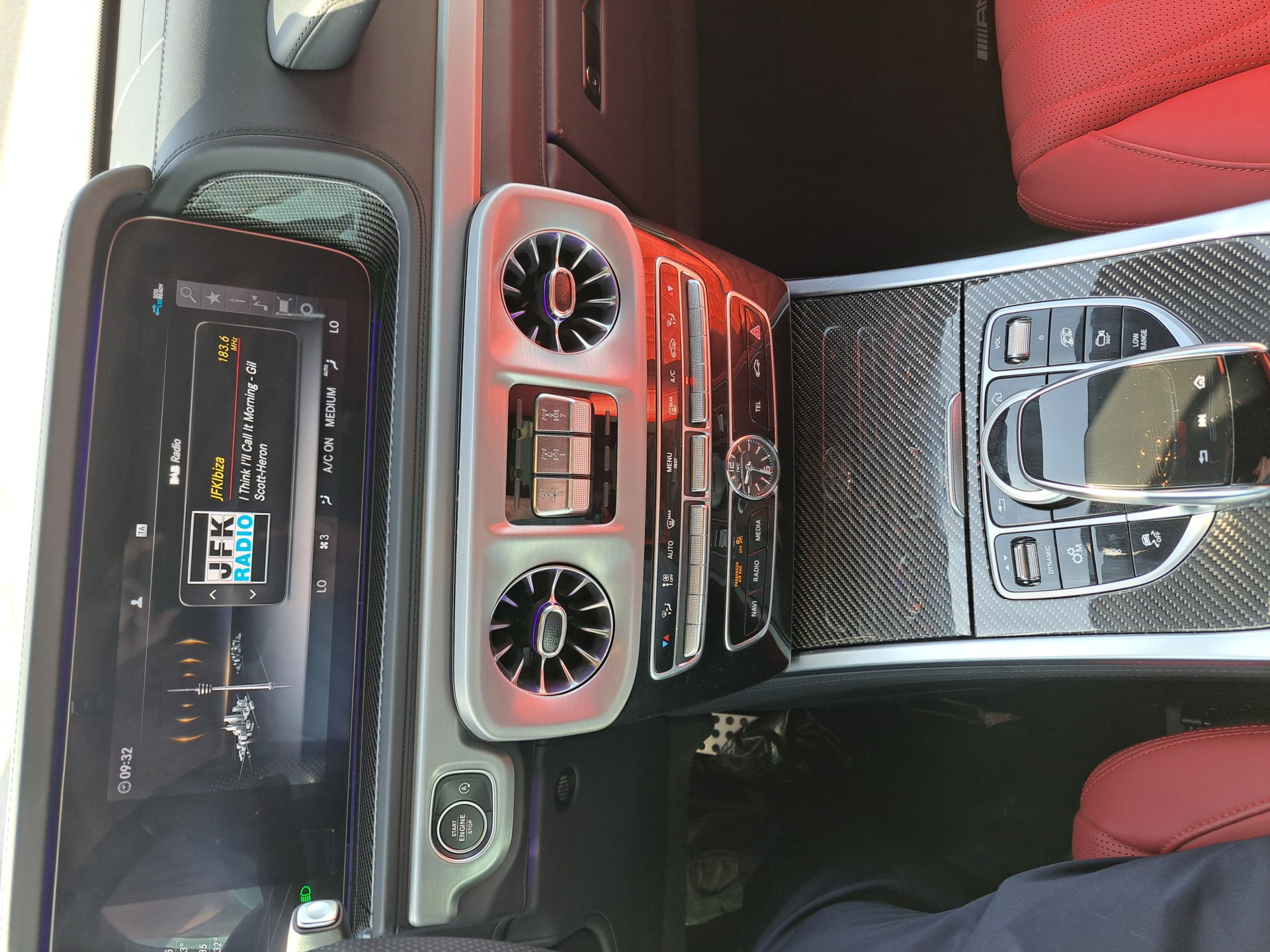 MERCEDES-BENZ G63 AMG