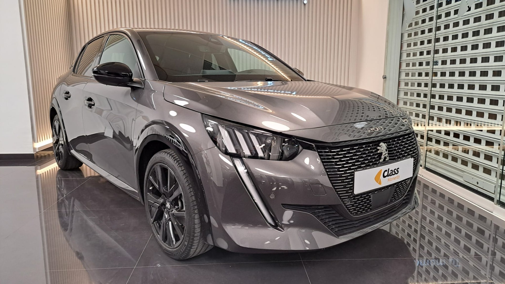 PEUGEOT 208 GT- PureTech