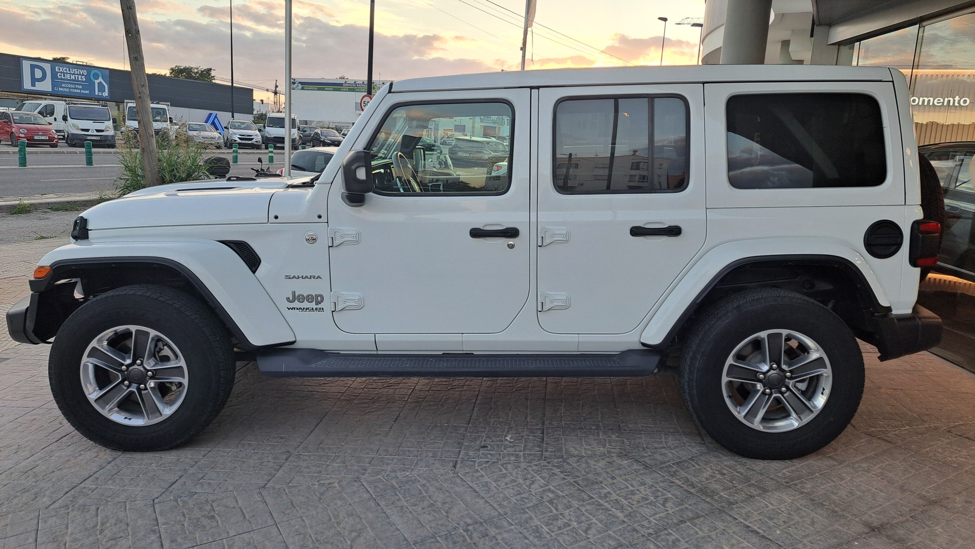 JEEP WRANGLER SAHARA