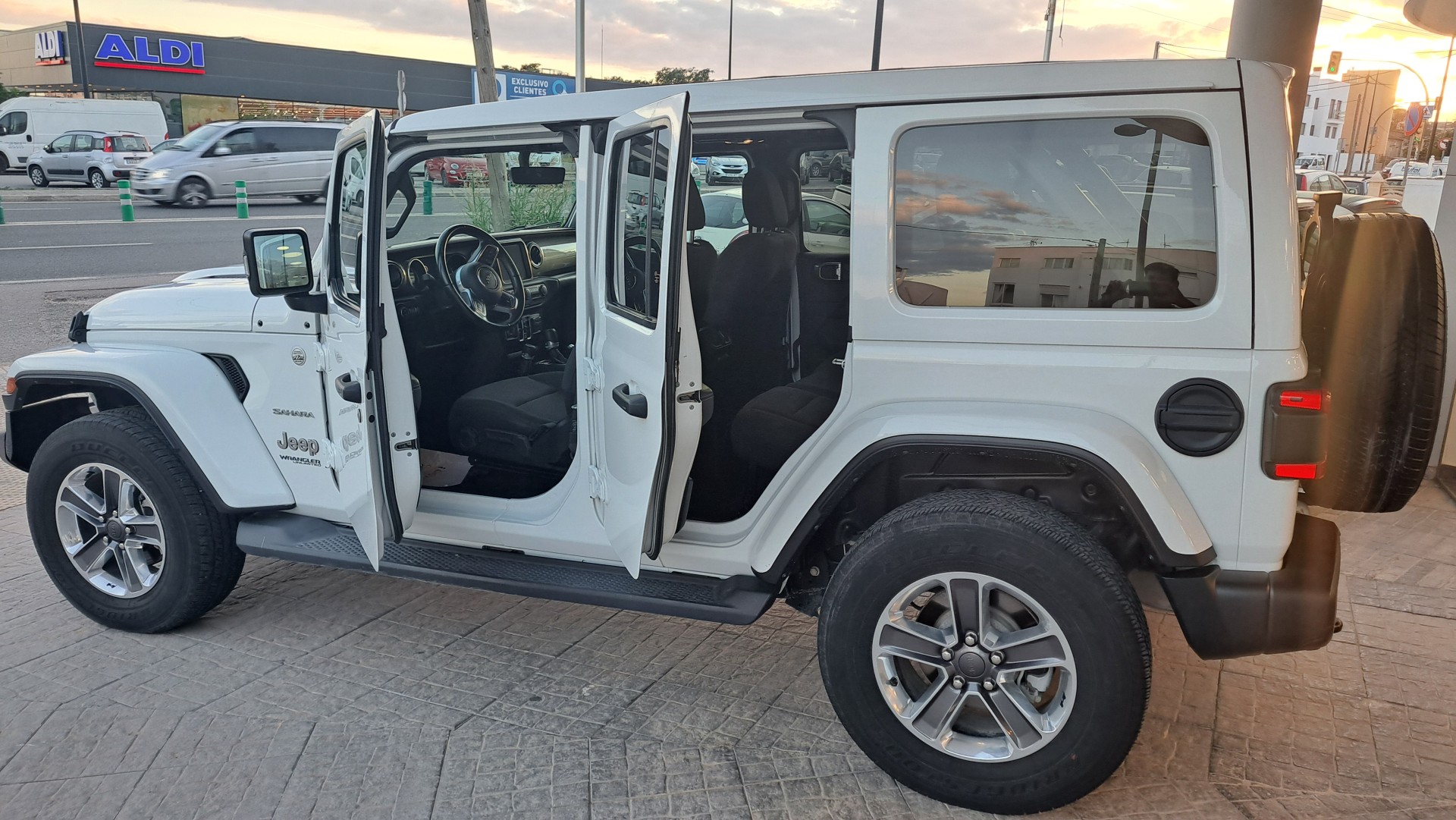JEEP WRANGLER SAHARA