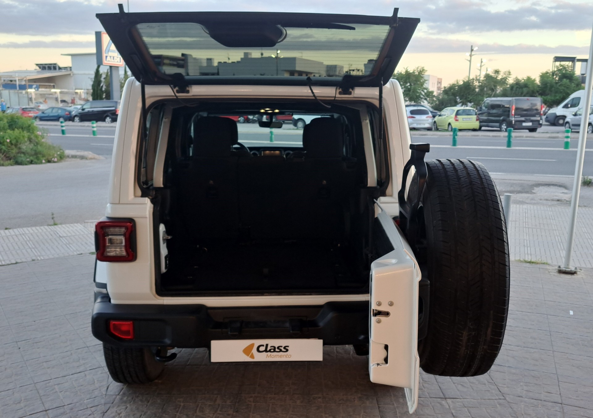 JEEP WRANGLER SAHARA