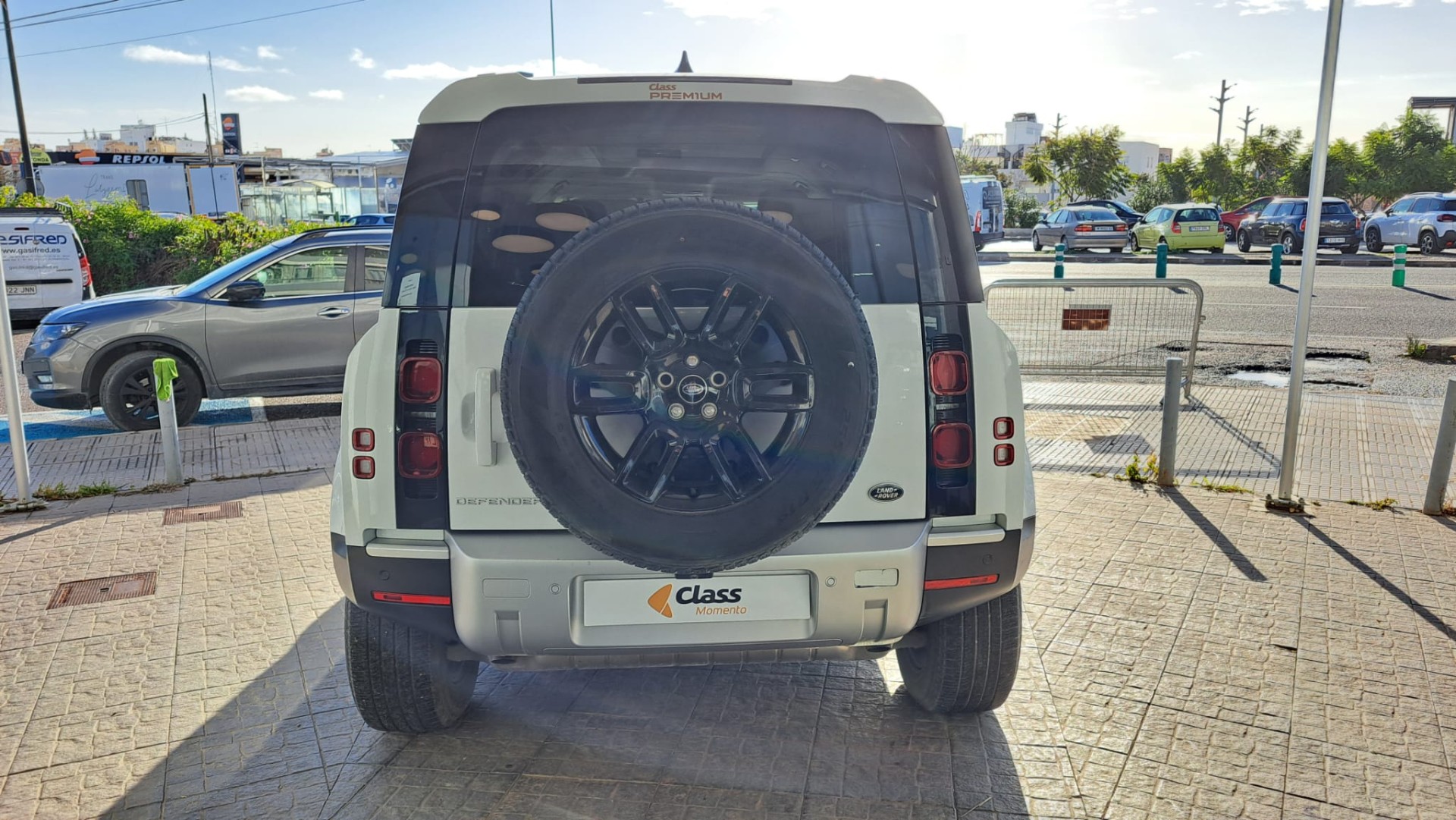 LAND-ROVER DEFENDER MHEV