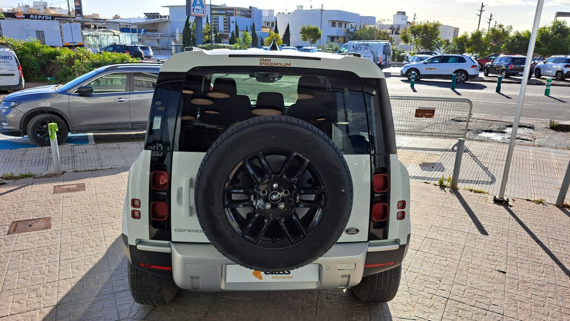 LAND-ROVER DEFENDER MHEV